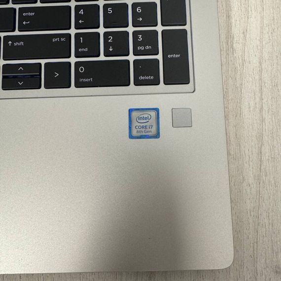 Ультрабук Б-класс HP EliteBook 850 G5 / 15.6" (1920x1080) IPS / Intel Core i7-8550U (4 (8) ядра по 1.8 - 4.0 GHz) / 8 GB DDR4 / 256 GB SSD / Intel UHD Graphics 620 / WebCam б/у | Зображення 3