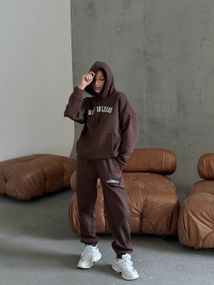 Женский теплый спортивный костюм TS149 цвет коричневый, размер 42-46 oversize