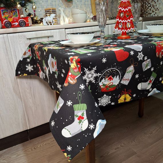 Скатертина SoundSleep Charms новорічна водостійка 110х140 см чорна (2800004658553) | Зображення 5