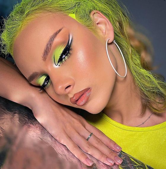 Цветной спрей для волос Неон Желтый Stargazer One Wash Colour Spray UV Yellow 75 мл | Зображення 1