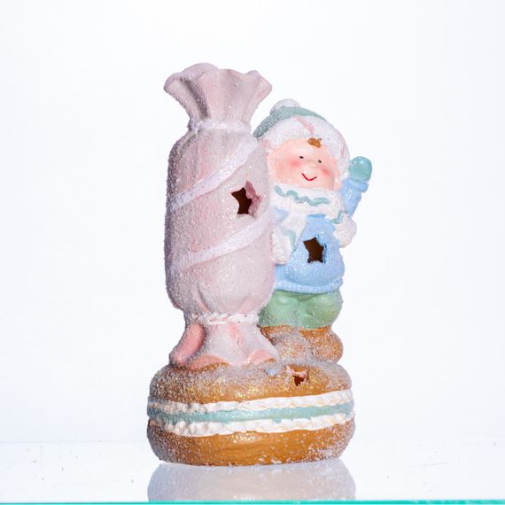 Новорічна декоративна фігурка з підсвіткою 12.5×9×21 см Новорічний декор Дитина з цукеркою з порцеляни CR-6-11 | Зображення 2