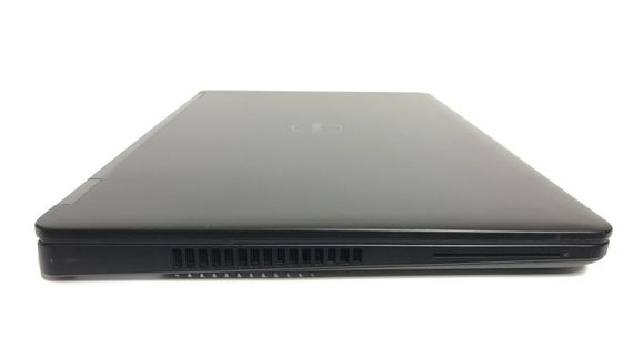 Ігровий ноутбук Б-клас Dell Latitude E5570 / 15.6" (1920x1080) IPS / Intel Core i7-6820HQ (4 (8) ядра по 2.7 - 3.6 GHz) / 16 GB DDR4 / 256 GB SSD / AMD Radeon R7 M370, 2 GB GDDR5, 128-bit / WebCam / Win 10 Pro б/в | Зображення 4