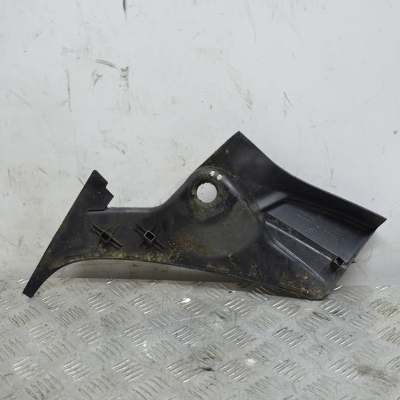 Накладка під лобове скло праве Seat Alhambra 2001-2010 Захист жабо права Сеат Альхамбра 7M3853188H