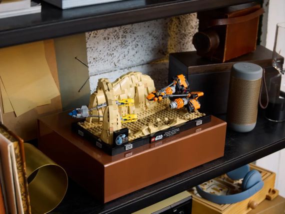 Конструктор LEGO Star Wars Діорама «Mos Espa Podrace» V29 75380 | Зображення 8