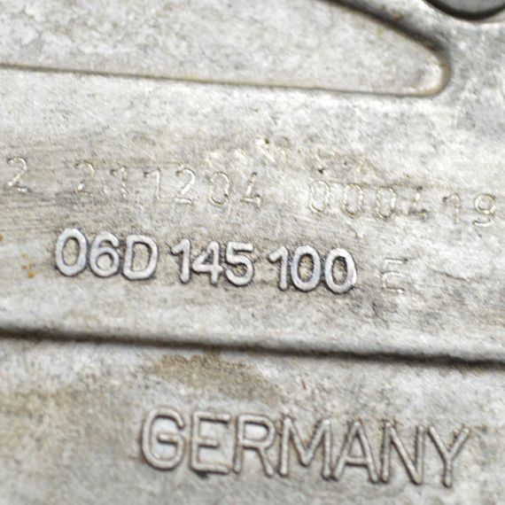 Вакуумний насос 2.0 TFSI Seat Altea Exeo Leon 2005-2013 Насос вакуумний Сеат Альтеа Ексео Леон 06D145100E | Зображення 4