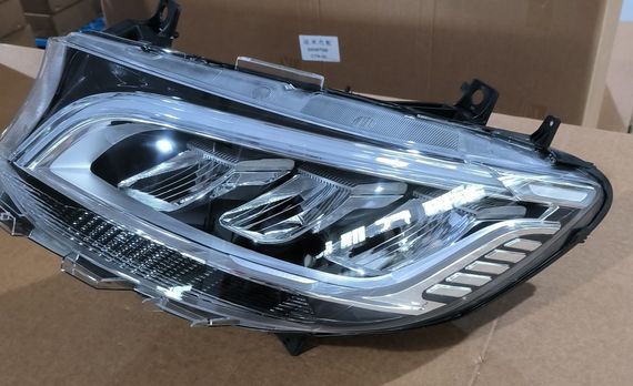 Передня оптика LED (Оригінал 2025 рік, 2 шт) для Mercedes Sprinter W907/W910 2018- рр | Зображення 1