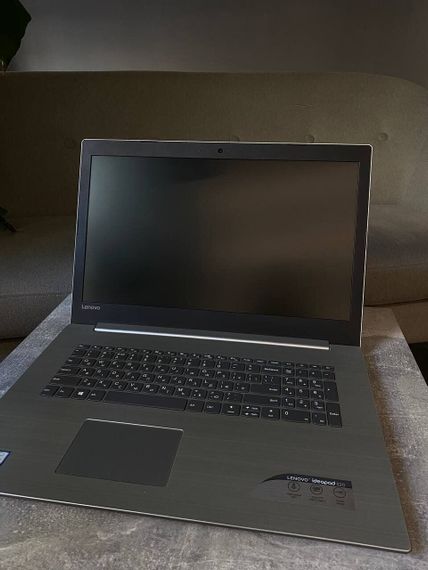 Ноутбук Lenovo IdeaPad 320-17IKB / 17.3" (1920x1080) TN / Intel Core i5-7200U (2 (4) ядра по 2.5 - 3.1 GHz) / 8 GB DDR4 / 256 GB SSD / Intel HD Graphics 620 / WebCam / Win 10 б/у | Зображення 1
