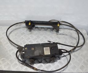 Блок управління стоянкового гальма Renault Scenic II 2003-2009 Електроручник Рено Сценик 2 8200418647