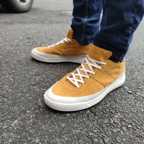 Яркие мужские замшевые кроссовки - 43 размер (28,5 см)