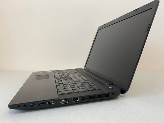 Ноутбук Б-клас Toshiba Satellite Pro C70-A-153 / 17.3" (1600x900) TN / Intel Core i5-4200M (2 (4) ядра по 2.5 - 3.1 GHz) / 12 GB DDR3 / 750 GB HDD / Intel HD Graphics 4600 / WebCam / DVD-RW б/в | Зображення 4