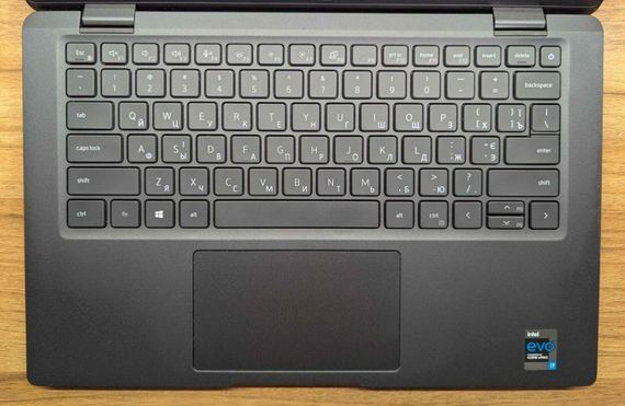 Ультрабук Dell Latitude 7420 / 14" (1920x1080) IPS / Intel Core i7-1185G7 (4 (8) ядра по 3.0 - 4.8 GHz) / 16 GB DDR4 / 256 GB SSD / Intel Iris Xe Graphics / WebCam / HDMI / Windows 10 б/в + Подарунок Бездротова миша / USB | Зображення 2