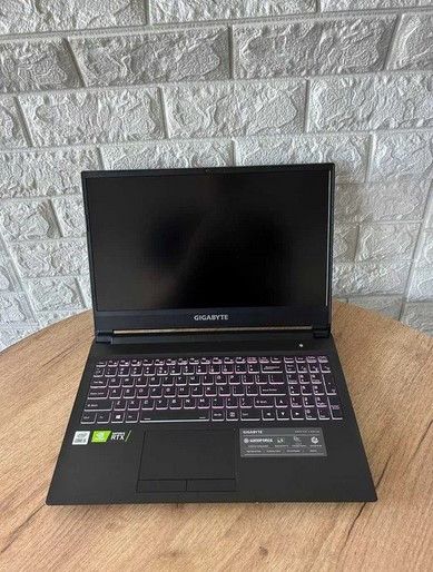 Ноутбук Gigabyte G5 KC 15.6" FHD IPS 144Hz i5 10500H 16Gb SSD 512Gb RTX 3060  Б/У | Зображення 3