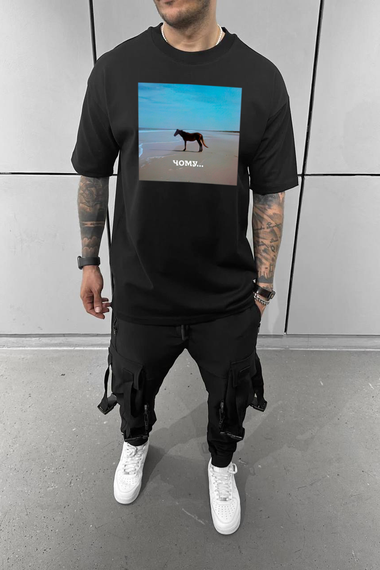 Футболка з мерчем