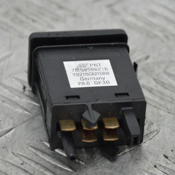 Кнопка обігріву заднього скла Ford Galaxy WGR 1995-2006 Форд Галаксі 7M5959621B | Зображення 1