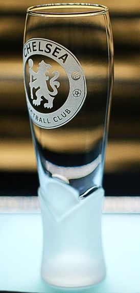 Пивний келих крафтовий 440 мл ФК Челси Chelseal з гравіюванням подарунок для фаната футбольна кружка | Зображення 2