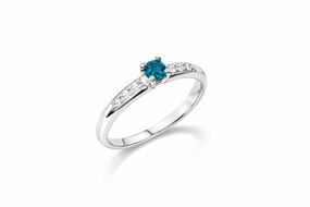 Элегантное кольцо из белого золота с  топазом London Blue К-0575 15.5