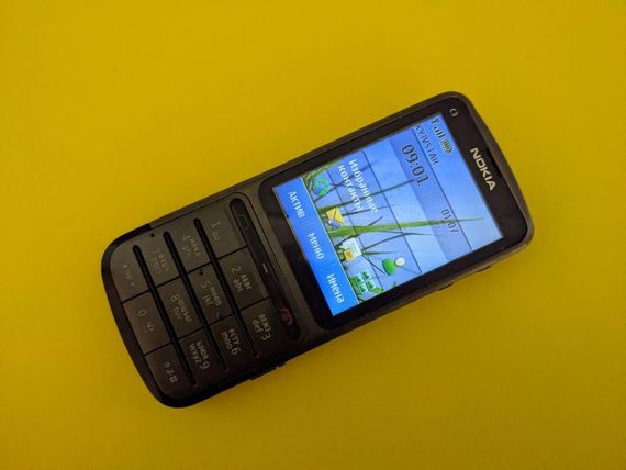 Мобільний телефон  Nokia c3-01 бу