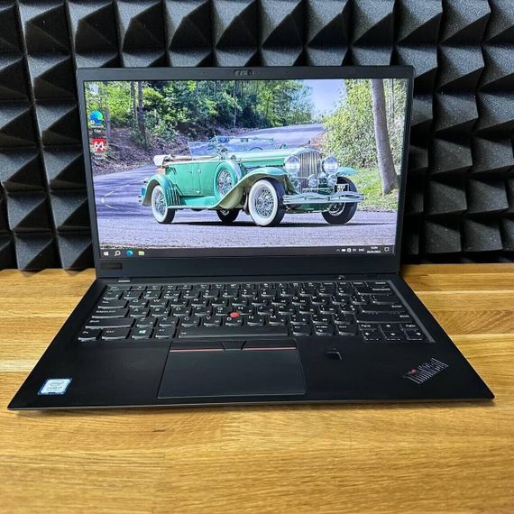 Ультрабук Б-класс Lenovo ThinkPad X1 Carbon 6th Gen / 14" (1920x1080) IPS Touch / Intel Core i7-8650U (4 (8) ядра по 1.9 - 4.2 GHz) / 16 GB DDR4 / 256 GB SSD / Intel UHD Graphics 620 / WebCam б/у | Зображення 1