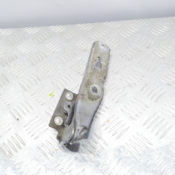 Петля капота ліва Audi A4 B6 B7 2000-2008 Шарнір капота лівий Ауді а4 б6 б7 8E0823301E