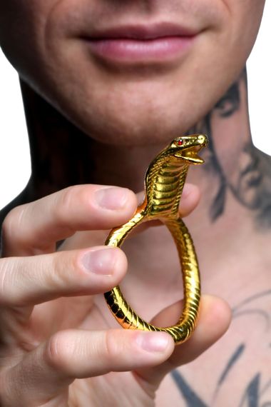 Эрекционное кольцо с головой кобры Master Series: Cobra King Golden Cock Ring | Зображення 3