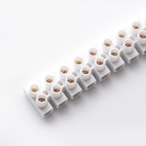 Клеммная колодка 3 А 4 мм2 (пачка, кратно 10шт) APRO