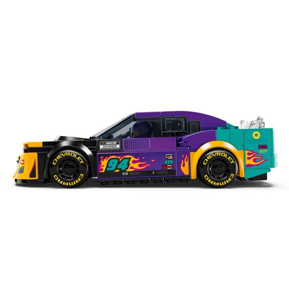 Конструктор LEGO Speed Champions NASCAR Next Gen Chevrolet Camaro ZL1, 328 деталей (76935) | Зображення 2