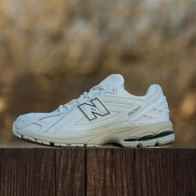 Демісезонні кросівки New Balance колір  білий