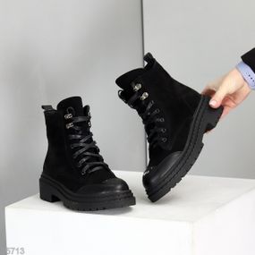 Чорні зимові замшеві черевики берці з дизайнерською нашивкою 41