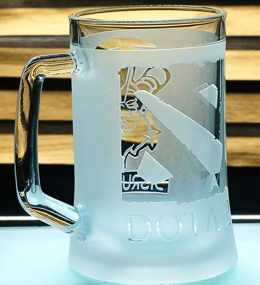 Пивний келих з ручкою 670 мл Dota 2 з гравіюванням  Кружка з логотипом DOTA  келих Disruptor  Подарунок геймеру | Зображення 1