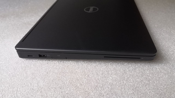 Игровой ноутбук Dell Latitude / 14" IPS / Core i5-7200U (2(4) ядра по 2.5-3.1GHz) / 8GB DDR4 / 256GB SSD / GeForce 930MX, 2GB DDR3, 64bit / WebCam / HDMI б/у | Зображення 3