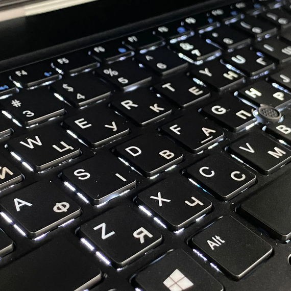 Мобильная рабочая станция Dell Precision 7520 / 15.6" (1920x1080) IPS / Intel Core i7-6920HQ (4 (8) ядра по 2.9 - 3.8 GHz) / 16 GB DDR4 / 256 GB SSD / nVidia Quadro M2200, 4 GB GDDR5, 128-bit / HDMI б/у + Подарок Беспроводная мышь / USB | Зображення 5
