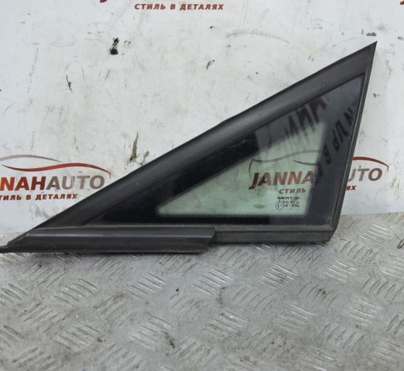 Скло бокове ліве Seat Ibiza IV 2008-2012 Кватирка передніх лівих дверей Сеат Ібіза 4 6J0845411 43R001564