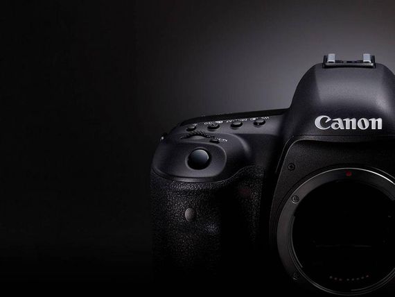 Цифрова фотокамера дзеркальна Canon EOS 5D MKIV Body (1483C027) | Зображення 2
