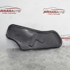 Заглушка дверей права задня Audi Q5 8R екран кришка панелі дверей Ауді Ку5 8R0839916D