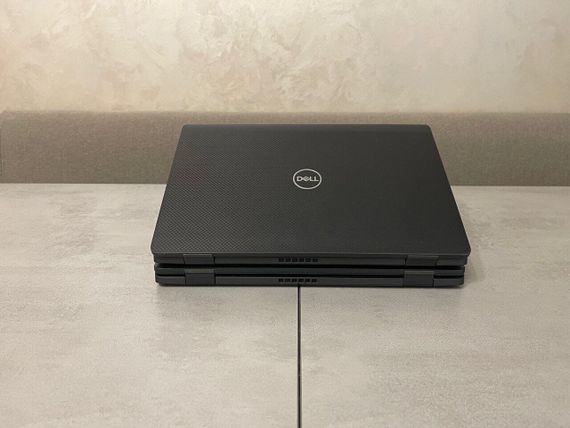 Ультрабук Dell Latitude 7320 / 13.3" (1920x1080) IPS / Intel Core i5-1135G7 (4 (8) ядра по 2.4 - 4.2 GHz) / 16 GB DDR4 / 256 GB SSD M.2 / Intel Iris Xe Graphics / WebCam б/у + Подарок Проводная мышь / USB | Зображення 7