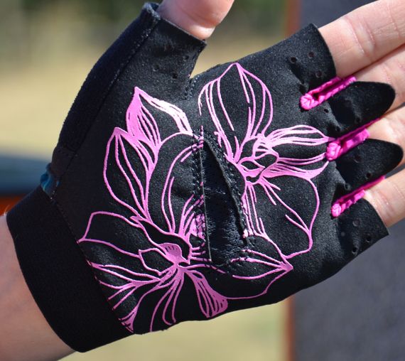 Рукавички для фітнесу MadMax MFG-770 Flower Power Gloves Black/Pink XS | Зображення 5