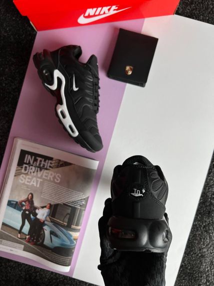 Кроссовки Air Max Tn Plus Black White осень / єврозима / весна 37 23.5 см | Зображення 4