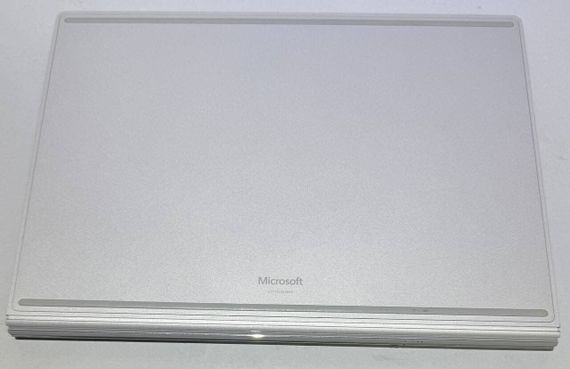 Ноутбук Microsoft Surface Book 2 / 15" (3240x2160) IPS Touch / Intel Core i7-8650U (4 (8) ядра по 1.9 - 4.2 GHz) / 16 GB DDR3 / 256 GB SSD / nVidia GeForce GTX 1060, 6 GB GDDR5, 192-bit / WebCam б/у | Зображення 4