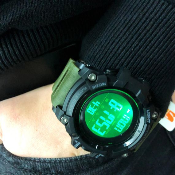 Часы наручные мужские SKMEI 1384AG ARMY GREEN, часы тактические противоударные. Цвет: зеленый | Зображення 1