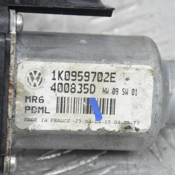 Моторчик склопідйомника передній правий Volkswagen Golf V 2003-2010 Фольксваген Гольф 5 1K0959702E | Зображення 2