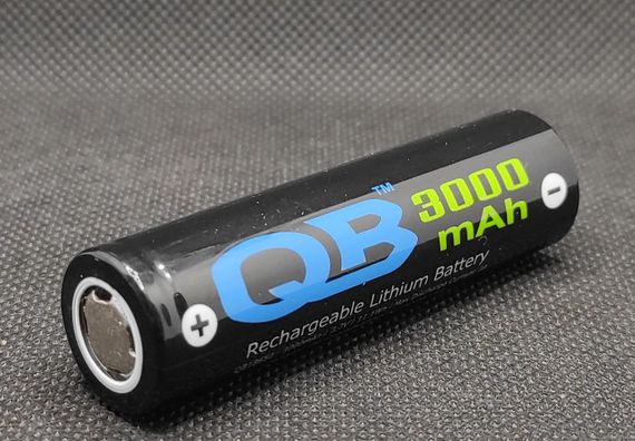 Аккумулятор QB 18650 3,7V 3000mAh ( 3A ) 1шт.