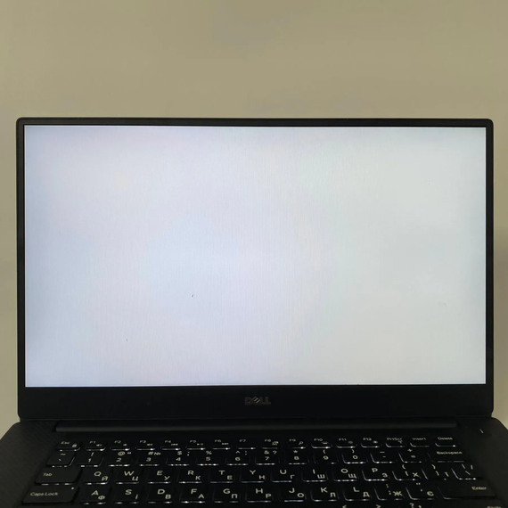 Ігровий ноутбук Б-клас Dell XPS 15 9560 / 15.6" (1920x1080) IPS / Intel Core i7-7700HQ (4 (8) ядра по 2.8 - 3.8 GHz) / 16 GB DDR4 / 512 GB SSD / nVidia Geforce GTX 1050, 4 GB GDDR5, 128-bit / USB Type-C / HDMI б/в + Подарунок Миша / USB | Зображення 2