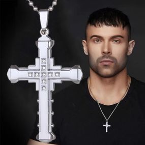 Кулон хрестик підвіска на ланцюжку хрест сріблястий з фіанітами