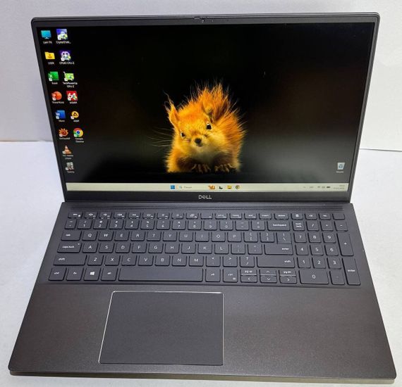Игровой ультрабук Dell Vostro 7500 / 15.6" (1920x1080) IPS / Intel Core i5-10300H (4 (8) ядра по 2.5 - 4.5 GHz) / 16 GB DDR4 / 256 GB SSD / nVidia GeForce GTX 1650, 4 GB GDDR6, 128-bit / WebCam б/у | Зображення 1