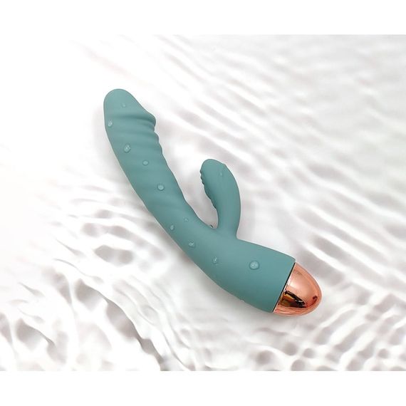 Вібратор рельєфний із кліторальним відростком Sweet Em Velvet Lure. бірюзовий, 20.5 х 4 см Sex Aura | Зображення 2