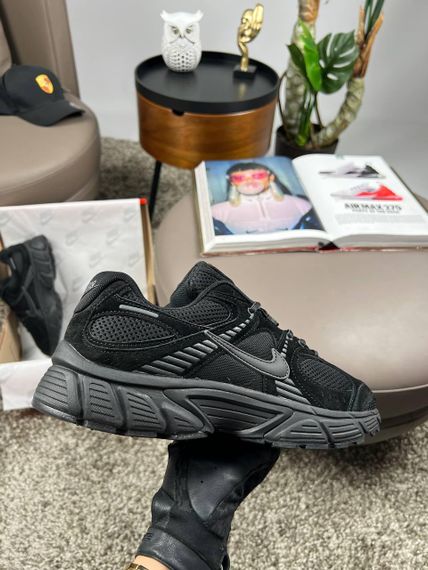 Чоловічі кросівки V5 RNR All Black , В'єтнам A4210 44 28.5 см | Зображення 3