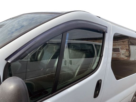 Ветровики (2 шт, HIC) для Renault Trafic 2001-2015 гг