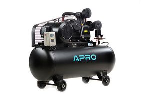 Компресор трициліндровий ремінний OFBD-200X 8Бар 7.5 кВт 1050 л/хв 200 л 380 В (2 крани) + Олія 1 л APRO