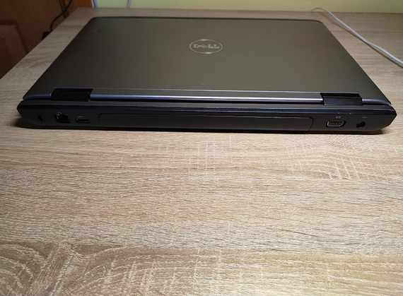 Ноутбук Dell Vostro 3550 - 15.6 HD/ i7 2640M/ Radeon 6630 Б/У | Зображення 6