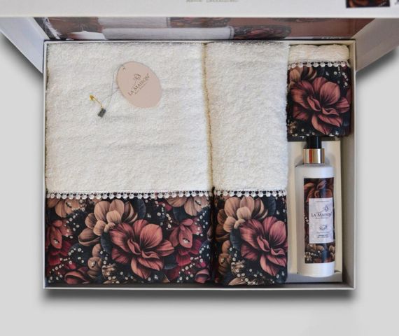 Подарочный набор полотенец La Maison, 3 шт. с ароматом Lucy | Зображення 4